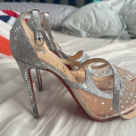 Louboutin Pumps with crystals - Picture 3 of 4